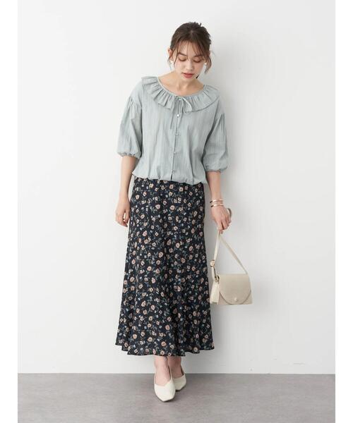 earth music&ecology（アースミュージックアンドエコロジー）の「フラワーセミフレアマーメイドスカート ＊（スカート・レディース・ネイビー/ブラウン/ブラック・FREE）」の13枚目の写真