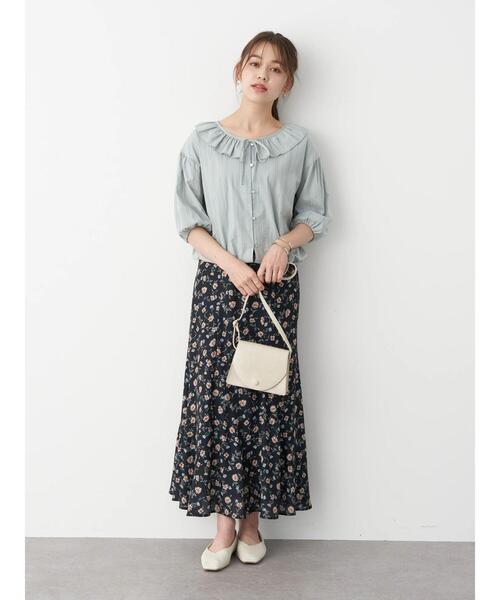 earth music&ecology（アースミュージックアンドエコロジー）の「フラワーセミフレアマーメイドスカート ＊（スカート・レディース・ネイビー/ブラウン/ブラック・FREE）」の14枚目の写真