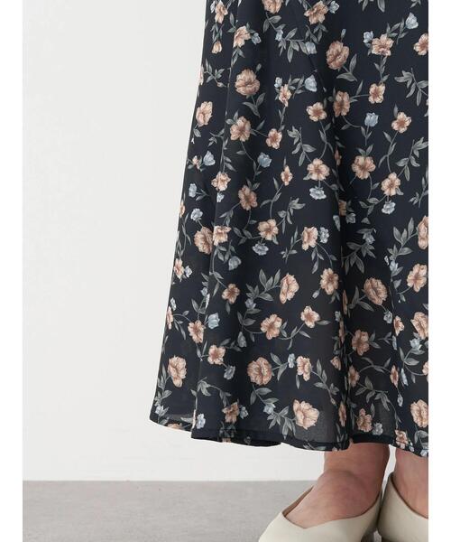 earth music&ecology（アースミュージックアンドエコロジー）の「フラワーセミフレアマーメイドスカート ＊（スカート・レディース・ネイビー/ブラウン/ブラック・FREE）」の19枚目の写真