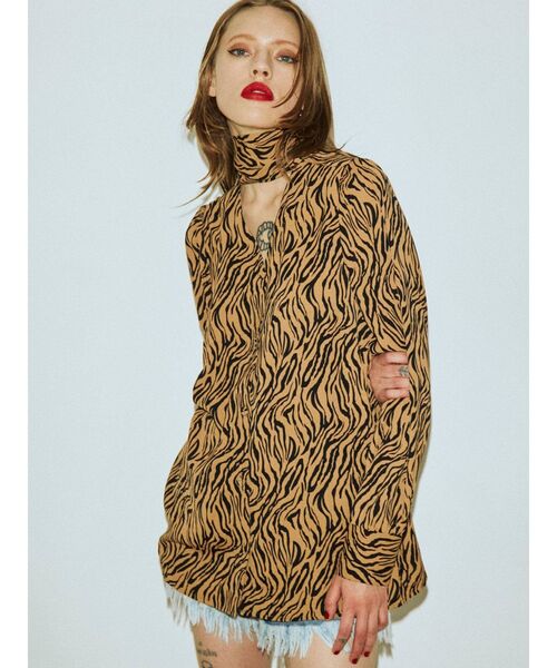 jouetie（ジュエティ）の「BIGリボンタイブラウス（シャツ/ブラウス・レディース・アイボリー/ブラック/ピンク/イエロー/ブルー/ベージュ・MEDIUM）」の3枚目の写真