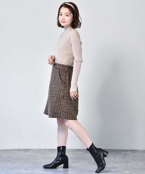 RETRO GIRL（レトロガール）の「リブハイネックニット（ニット/セーター・レディース・アイボリー/グリーン/オレンジ/ライトグレー/レッド/ブラック/マスタード/ダークブラウン/ダークグリーン/ライトグリーン・FREE）」の16枚目の写真