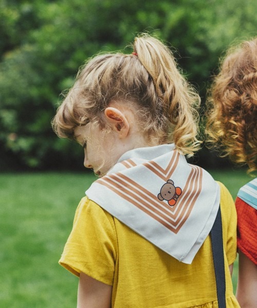 studio CLIP(スタディオクリップ)の「アソートプリントスカーフ〔Dick Brunaコラボ〕(バンダナ/スカーフ・レディース・ブラック/ベージュ/ブラウン/グリーン・FREE)」の3枚目の写真