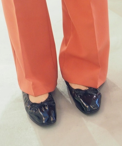 Casselini（キャセリーニ）の「【直営店限定】Casselini(キャセリーニ)シャーリングバレエシューズ（バレエシューズ・レディース・ホワイト/ブラック/レッド/ピンクベージュ・23cm/23.5cm/24cm/24.5cm）」の17枚目の写真