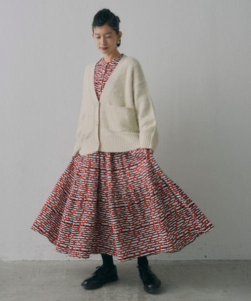 manana suerte（マニャーナスエルテ）の「オリジナルプリントティアードワンピース（ワンピース・レディース・ブラック/レッド/ブラック×ブルー・FREE）」の10枚目の写真