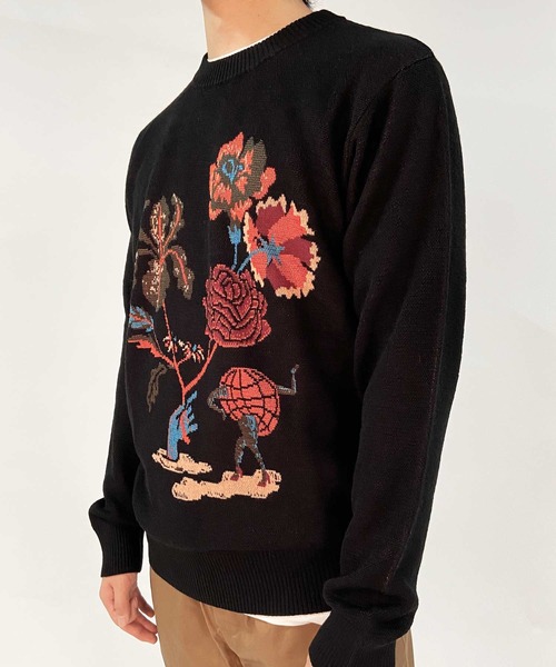 SCOTCH&SODA(スコッチアンドソーダ)の「グラフィックフローラル セーター【164016】(ニット/セーター・メンズ・ブラック・SMALL/LARGE/MEDIUM)」の5枚目の写真