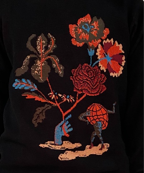 SCOTCH&SODA(スコッチアンドソーダ)の「グラフィックフローラル セーター【164016】(ニット/セーター・メンズ・ブラック・SMALL/LARGE/MEDIUM)」の7枚目の写真
