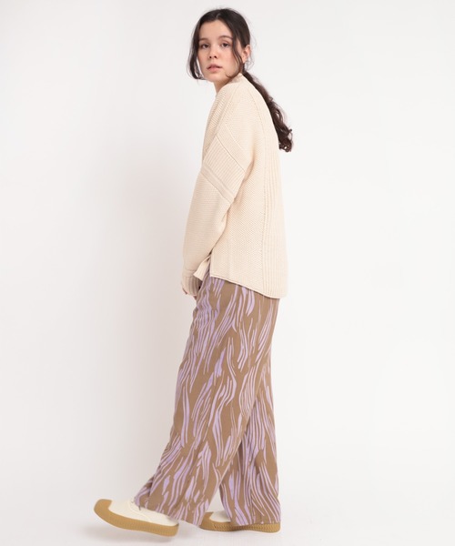 RNA-N（アールエヌエーエヌ）の「K2558 畦ハニカムプルオーバー（ニット/セーター・レディース・ブルー/キナリ/ブラック/ベージュ・MEDIUM）」の8枚目の写真