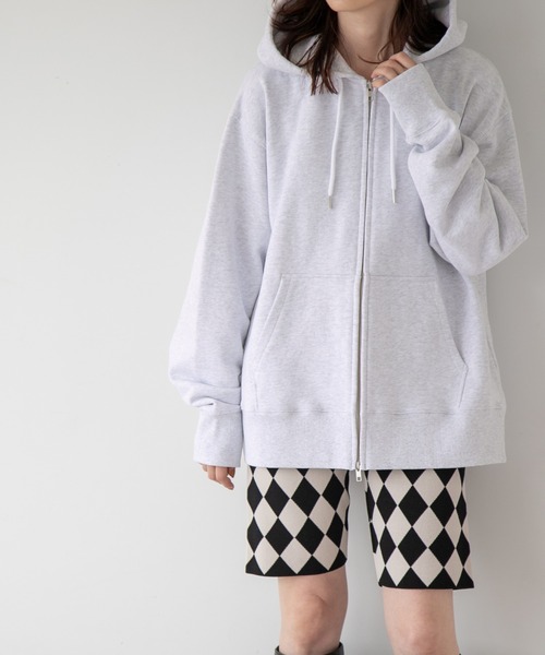 yuw（ユウ）の「ZIP HOODIE　237849（パーカー・レディース・ブラック/グレー/ブルー・SMALL/X-LARGE）」の3枚目の写真