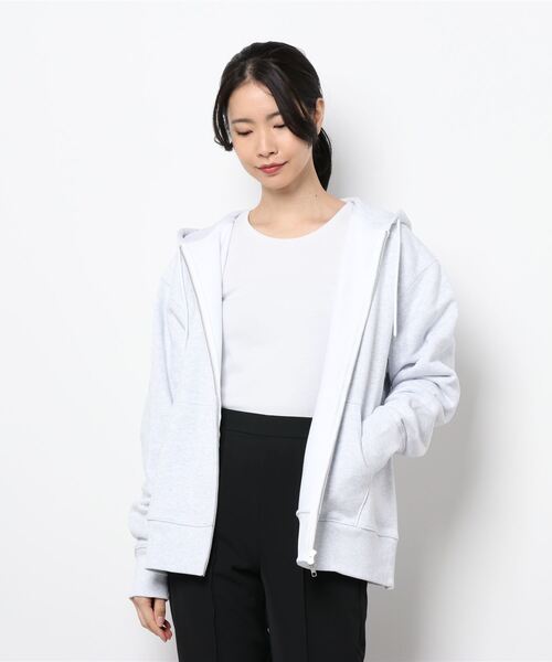 yuw（ユウ）の「ZIP HOODIE　237849（パーカー・レディース・ブラック/グレー/ブルー・SMALL/X-LARGE）」の8枚目の写真
