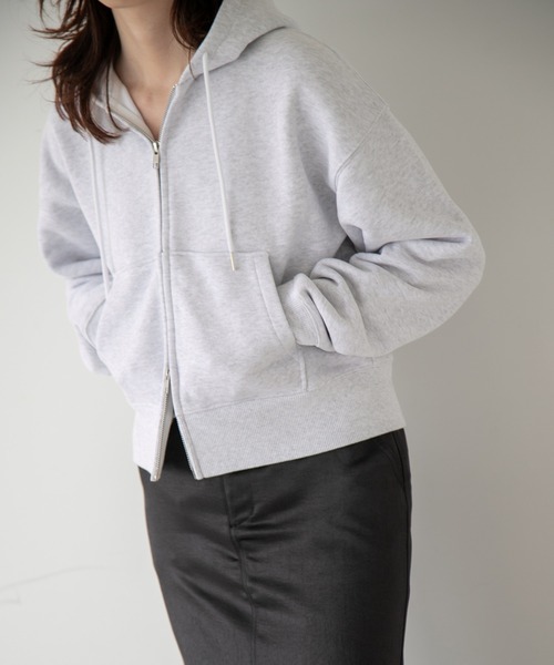 yuw（ユウ）の「ZIP HOODIE　237849（パーカー・レディース・ブラック/グレー/ブルー・SMALL/X-LARGE）」の20枚目の写真