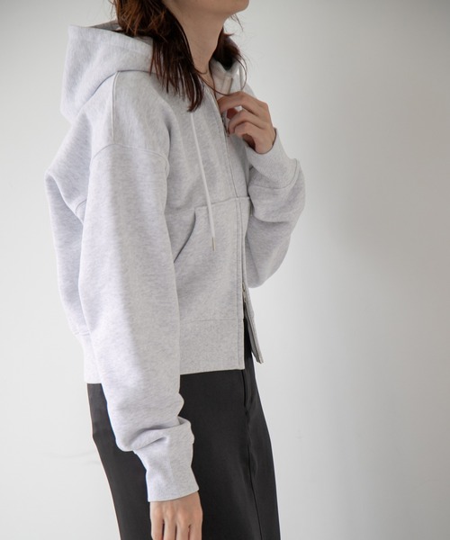 yuw（ユウ）の「ZIP HOODIE　237849（パーカー・レディース・ブラック/グレー/ブルー・SMALL/X-LARGE）」の21枚目の写真