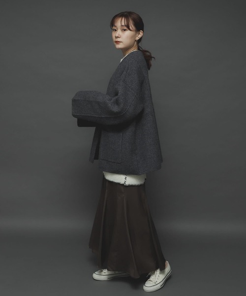 SENSE OF PLACE by URBAN RESEARCH(センスオブプレイスバイアーバンリサーチ)の「ワイドスリーブノーカラーニットコート(その他アウター・レディース・ブルー/ライトブラウン/グレー・ONE)」の13枚目の写真