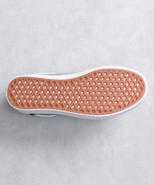 And A（アンドエー）の「VANS ヴァンズ / COMFYCUSH OLD SKOOL コンフィクッシュ オールドスクール ローカットスニーカー / VN0A5DYC8V8（スニーカー・メンズ・ライトブルー・28cm/26.5cm/27.5cm/27cm）」の14枚目の写真