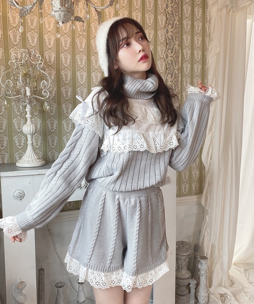 Swankiss(スワンキス)の「JF cotton frill wide knit(ニット/セーター・レディース・ベージュ/ブラック/グレー・FREE)」の5枚目の写真
