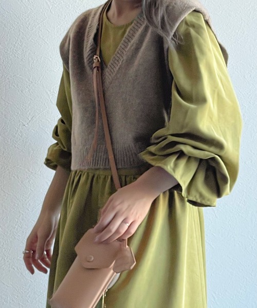 w closet（ダブルクローゼット）の「ギャザーワンピース+7GニットベストSET（ワンピース・レディース・アイボリー/オリーブ/ブラウン/ブラック/ブラック系その他・FREE）」の18枚目の写真