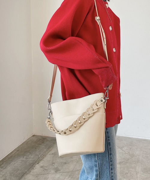 PAGEBOY（ページボーイ）の「バケットショルダーバッグ（ショルダーバッグ・レディース・ブラック/オフホワイト・ONE SIZE）」の2枚目の写真