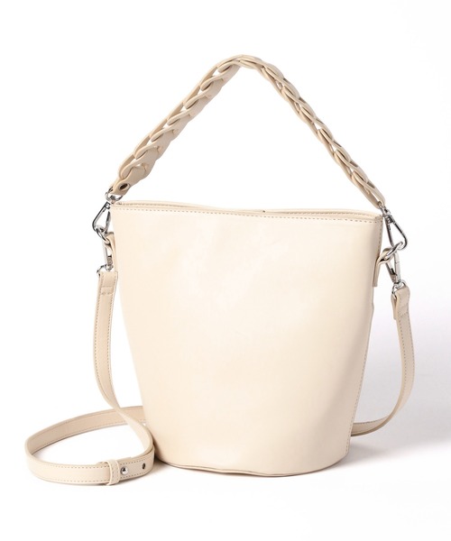 PAGEBOY（ページボーイ）の「バケットショルダーバッグ（ショルダーバッグ・レディース・ブラック/オフホワイト・ONE SIZE）」の3枚目の写真
