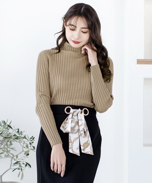 Julia Boutique（ジュリアブティック）の「パーソナルカラー長袖ニットトップス/21700（ニット/セーター・レディース・ブラック/ホワイト/ブラウン/ピンク/ネイビー/パープル/ブルー/ベージュ/マスタード/ボルドー/チャコール/グリーン/イエロー/アイボリー/ミント/ピンク系/オレンジ系・ONE）」の6枚目の写真