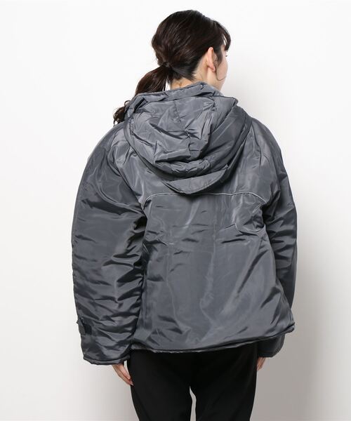 INTERPLAY（インタープレイ）の「【INTERPLAY】リフレクターパイピングフードブルゾン（ブルゾン・レディース・グレー/ブラック・FREE）」の5枚目の写真