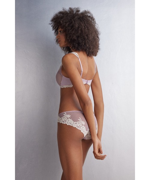 Intimissimi（インティミッシミ）の「Pretty Flowers ショーツ【フローラル柄 蒸れにくい 心地良い肌ざわり お揃いのブラ豊富】（ショーツ・レディース・ネイビー×ホワイト/ブラック×ホワイト/ブラック/ベージュ/キナリ/プラム/ライトグレー/ライラック/ライトピンク/ライトブルー/ライトグリーン/アイボリー/インディゴブルー/カーキ/スモークピンク/アッシュグレー/ダークベージュ/レッド/モカ・S/M/L/XL）」の15枚目の写真