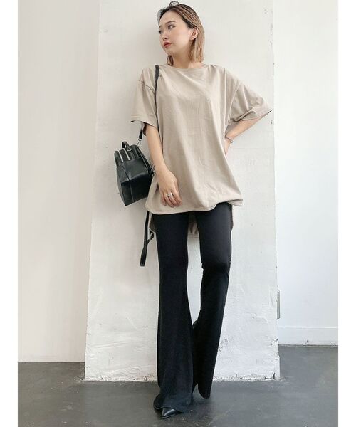 GYDA(ジェイダ)の「BACK PHOTOテールBIG Tシャツ(Tシャツ/カットソー・レディース・ブラック/ベージュ/オフホワイト/ミント・FREE)」の21枚目の写真