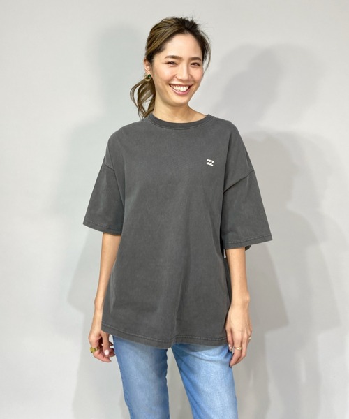BILLABONG(ビラボン)の「BILLABONG/ビラボン ルーズシルエット バックプリントロゴTシャツ BC013-208(Tシャツ/カットソー・レディース・ブルー/ホワイト/イエロー/ブラック・L/M)」の9枚目の写真