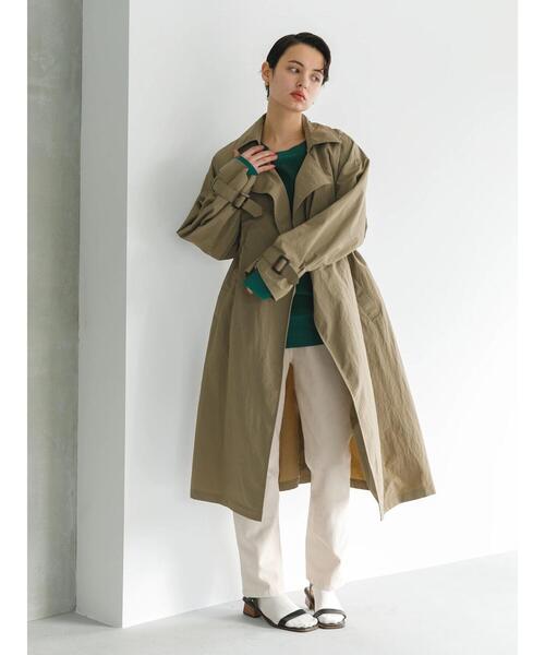 koe（コエ）の「キャンディースリーブオーバーサイズコート（トレンチコート・レディース・ブラック/カーキ/ライトベージュ・M）」の6枚目の写真