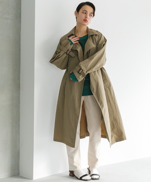 koe（コエ）の「キャンディースリーブオーバーサイズコート（トレンチコート・レディース・ブラック/カーキ/ライトベージュ・M）」の3枚目の写真