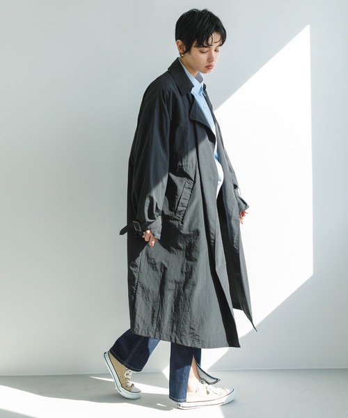 koe（コエ）の「キャンディースリーブオーバーサイズコート（トレンチコート・レディース・ブラック/カーキ/ライトベージュ・M）」の2枚目の写真