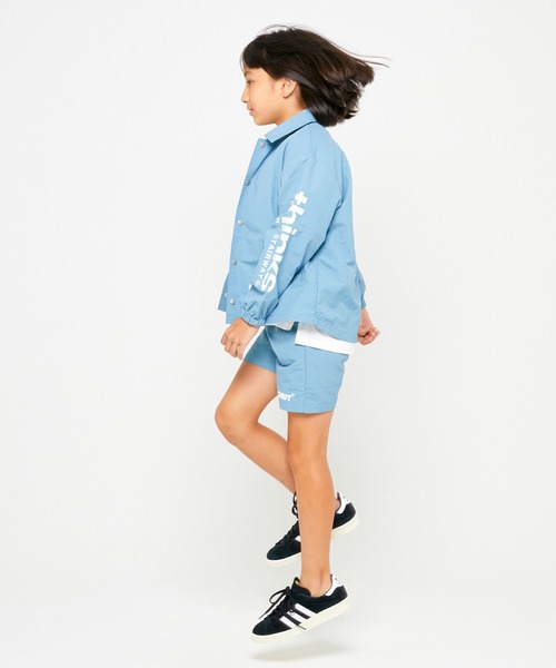 GENERATOR(ジェネレーター)の「ジェネレーター コーチジャケット(ノーカラージャケット・キッズ・グレイッシュベージュ/ブラック/ブルー・L/M/XL)」の8枚目の写真