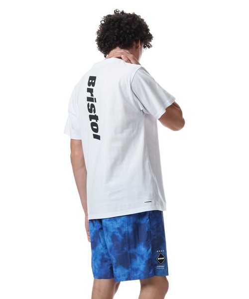 F.C.Real Bristol（エフシーレアルブリストル）の「VERTICAL LOGO POCKET TEE（Tシャツ/カットソー・メンズ・ブラック/ホワイト/ブルー/ライトブルー/ベージュ/グリーン・LARGE/MEDIUM/SMALL/X-LARGE）」の13枚目の写真