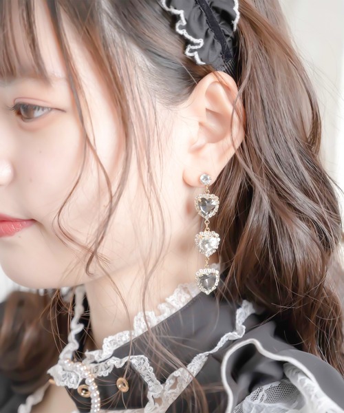 ROJITA(ロジータ)の「トリプルハートビジュイヤリング(イヤリング・レディース・ブラック/パープル/レッド/ピンク/ブルー・FREE)」の19枚目の写真