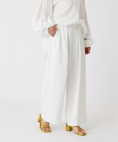 Simplicite(サンプリシテ)の「ベイカー タックパンツ(スラックス・レディース・ホワイト/グレー/レッド・FREE)」の1枚目の写真