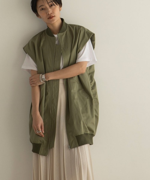 marjour（マージュール）の「MA-1 VEST（MA-1・レディース・カーキ・M）」の3枚目の写真