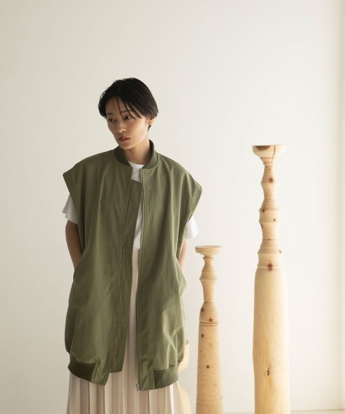 marjour（マージュール）の「MA-1 VEST（MA-1・レディース・カーキ・M）」の12枚目の写真