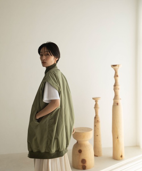 marjour（マージュール）の「MA-1 VEST（MA-1・レディース・カーキ・M）」の15枚目の写真