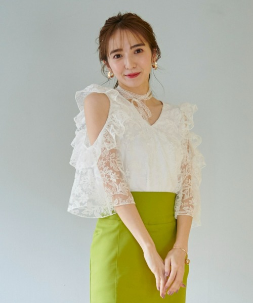 VIOLETTA（ヴィオレッタ）の「肩あきレーストップス（シャツ