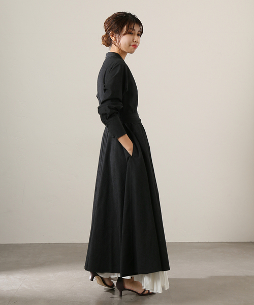 La TOTALITE(ラトータリテ)の「LaTotalite avec H デニムコートワンピ◆(ワンピース・レディース・ブラック/ネイビー・36/38)」の9枚目の写真