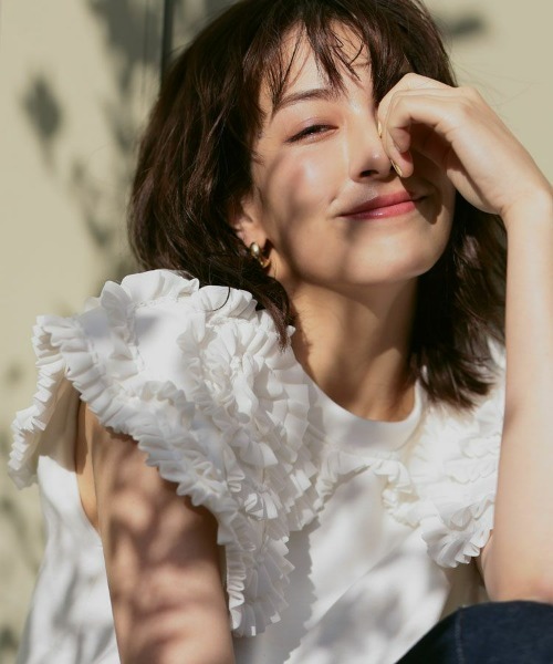 DONOBAN(ドノバン)の「フリルカラーノースリーブ(Tシャツ/カットソー・レディース・ホワイト/ブラック/ネイビー/グレー・FREE)」の11枚目の写真