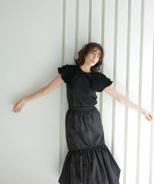 DONOBAN(ドノバン)の「フリルカラーノースリーブ(Tシャツ/カットソー・レディース・ホワイト/ブラック/ネイビー/グレー・FREE)」の5枚目の写真