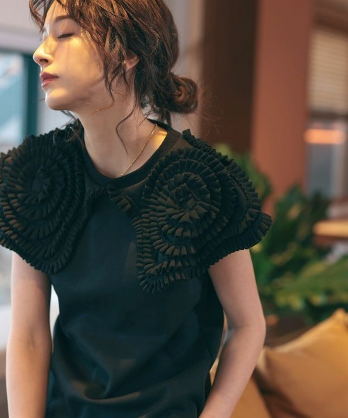 DONOBAN(ドノバン)の「フリルカラーノースリーブ(Tシャツ/カットソー・レディース・ホワイト/ブラック/ネイビー/グレー・FREE)」の18枚目の写真