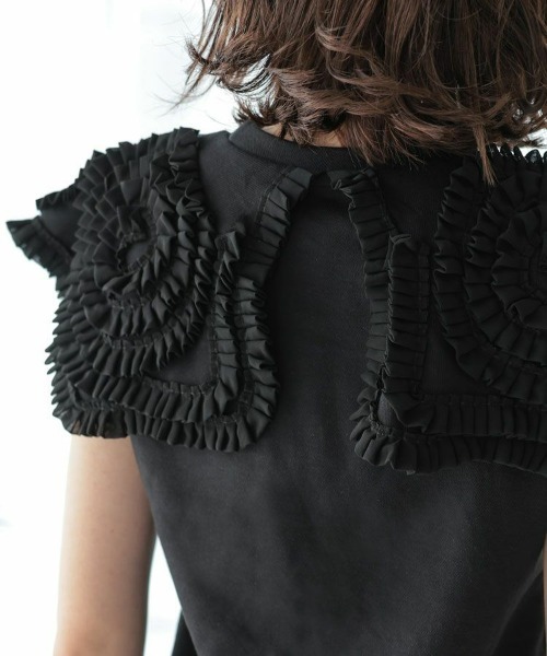 DONOBAN(ドノバン)の「フリルカラーノースリーブ(Tシャツ/カットソー・レディース・ホワイト/ブラック/ネイビー/グレー・FREE)」の8枚目の写真