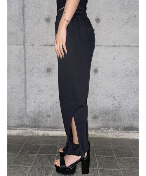 EGOIST（エゴイスト）の「サイドスリットジョガーパンツ（スウェットパンツ・レディース・ブラック/ホワイト・FREE）」の9枚目の写真