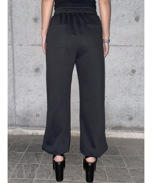 EGOIST（エゴイスト）の「サイドスリットジョガーパンツ（スウェットパンツ・レディース・ブラック/ホワイト・FREE）」の10枚目の写真