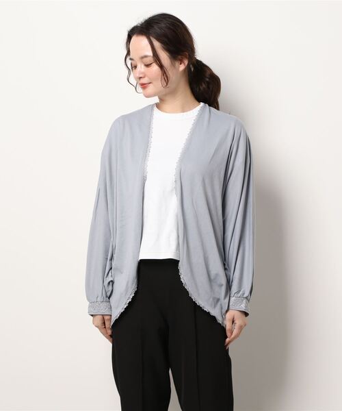 axes femme(アクシーズファム)の「UVカットドルマンカーデ(カーディガン/ボレロ・レディース・ブラック/サックスブルー/キナリ・FREE)」の6枚目の写真