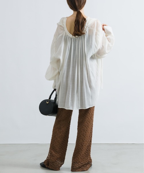 NEUNA(ヌナ)の「【トレンドのヘリンボーンを取り入れて。】ヘリンボーンレースレイヤードパンツ(その他パンツ・レディース・アイボリー/ブラウン・SMALL/MEDIUM/LARGE)」の11枚目の写真