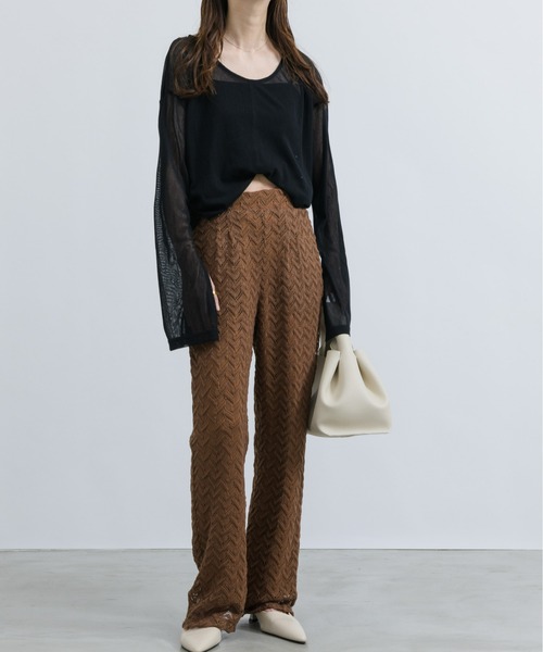 NEUNA(ヌナ)の「【トレンドのヘリンボーンを取り入れて。】ヘリンボーンレースレイヤードパンツ(その他パンツ・レディース・アイボリー/ブラウン・SMALL/MEDIUM/LARGE)」の19枚目の写真