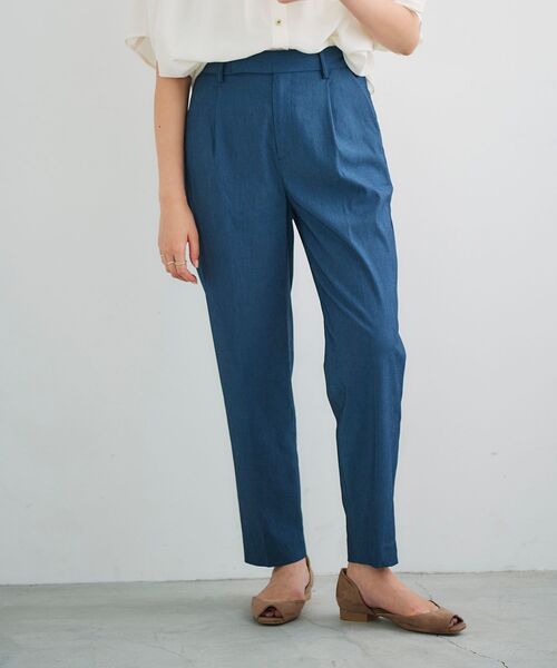 le.coeur blanc(ルクールブラン)の「アサレチックテーパードパンツ(スラックス・レディース・オレンジ/オリーブ/ネイビー・34/36/38/40)」の14枚目の写真