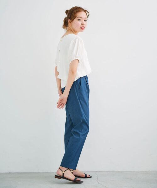 le.coeur blanc(ルクールブラン)の「アサレチックテーパードパンツ(スラックス・レディース・オレンジ/オリーブ/ネイビー・34/36/38/40)」の17枚目の写真