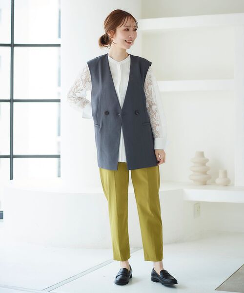 le.coeur blanc(ルクールブラン)の「アサレチックテーパードパンツ(スラックス・レディース・オレンジ/オリーブ/ネイビー・34/36/38/40)」の20枚目の写真